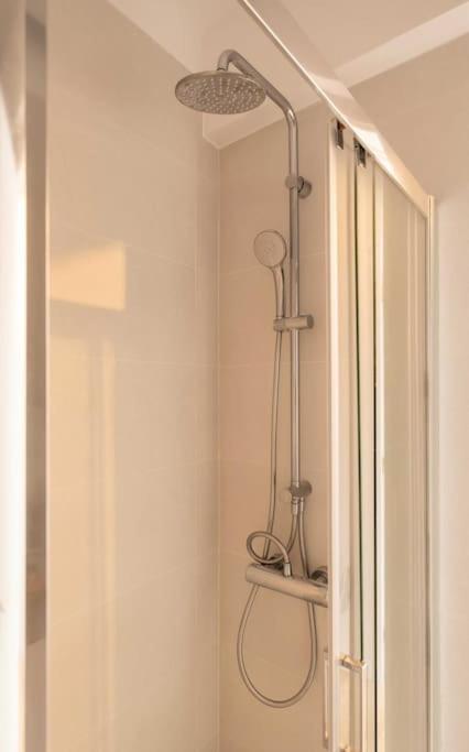 Bright & Airy 2Bd Apt Close To National Garden Athen Eksteriør bilde